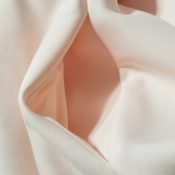 KALANI HILLIKER for Alyce V-Neck Dress w/Pockets - Picture 6 of 8